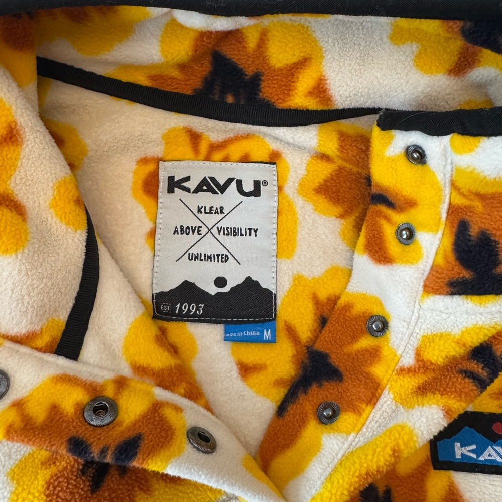 Kavu Yellow and Black Floral Zip-Up Jacket - Picture 4 of 4
